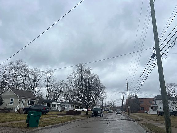 4th image of 22903 Power Rd