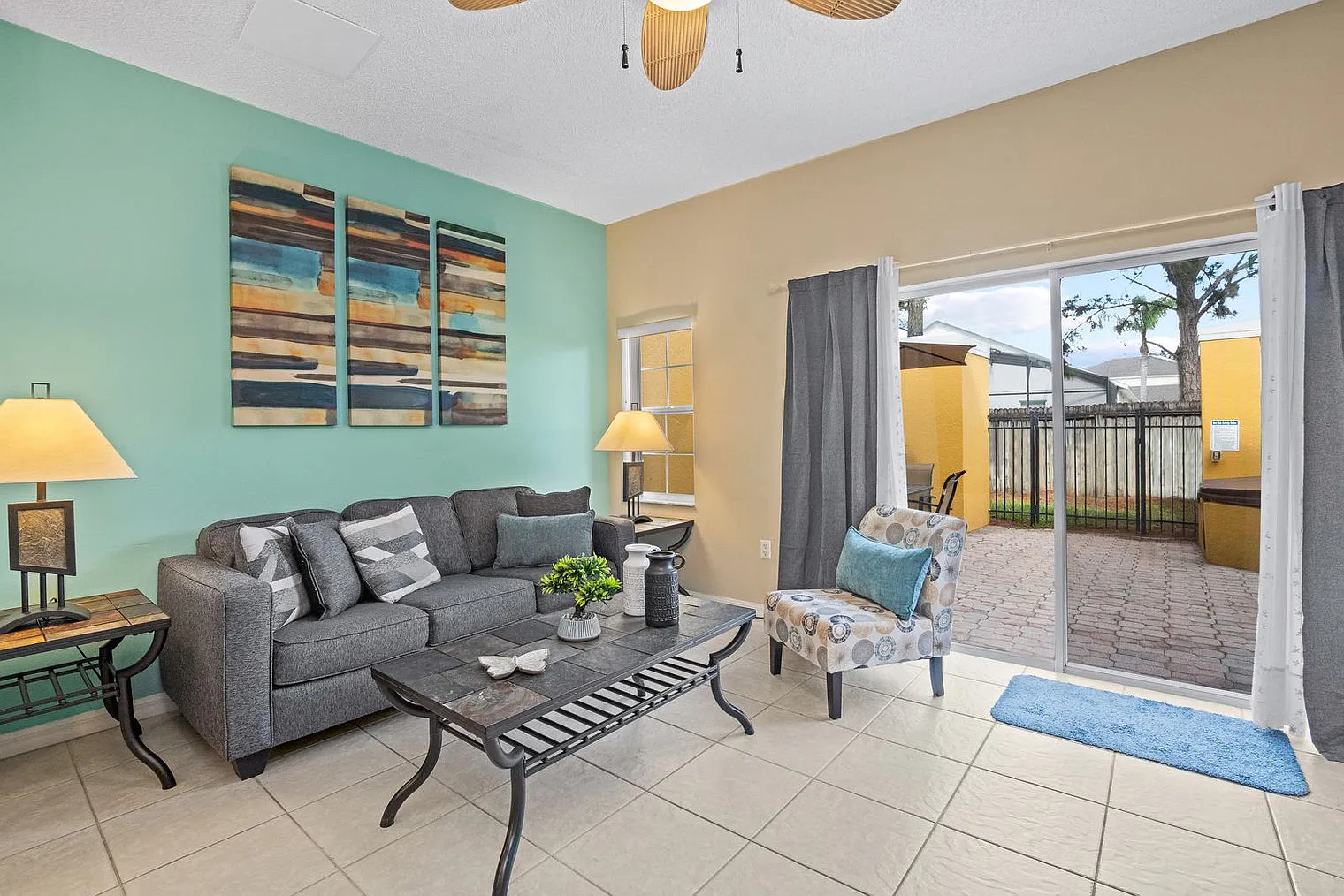 3 bed, 3.0 bath, 1280 sqft, $2,477 — Photo 1