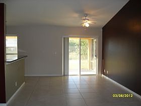4th image of 534 SW Lacroix Ave