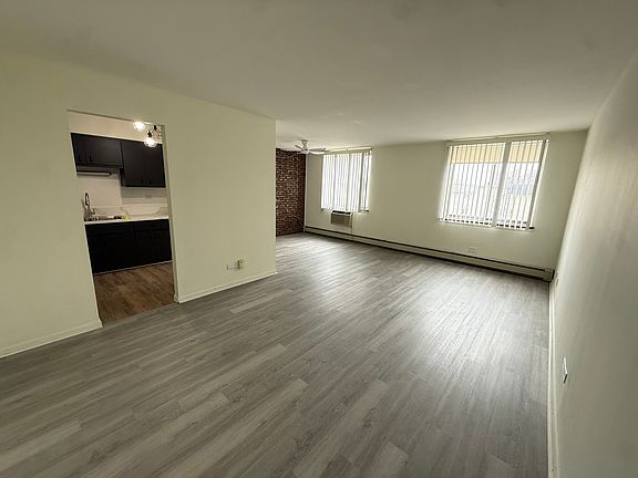 5th image of 9720 S Pulaski Rd APT 308