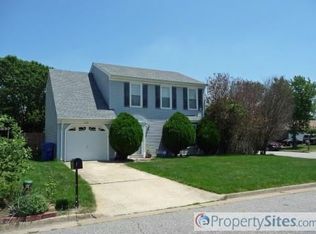1300 Graylyn Rd, Virginia Beach, VA 23464