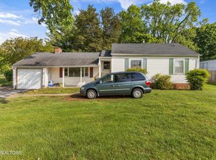 1927 Fair Dr, Knoxville, TN 37918