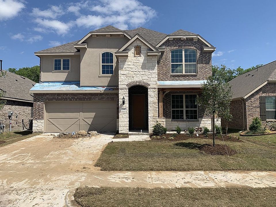 1st image of 2707 Willow Ln