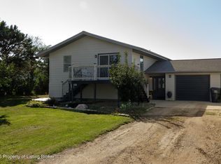 3145 111e Ave SW, Dickinson, ND 58601