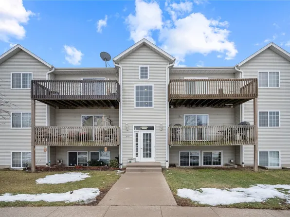 409 James Blvd #7, Oxford, IA 52322