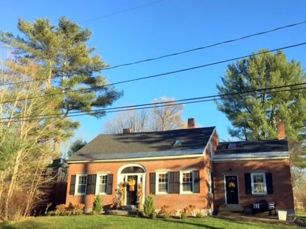 29 S Stanley Hill Road, Vassalboro, ME 04989