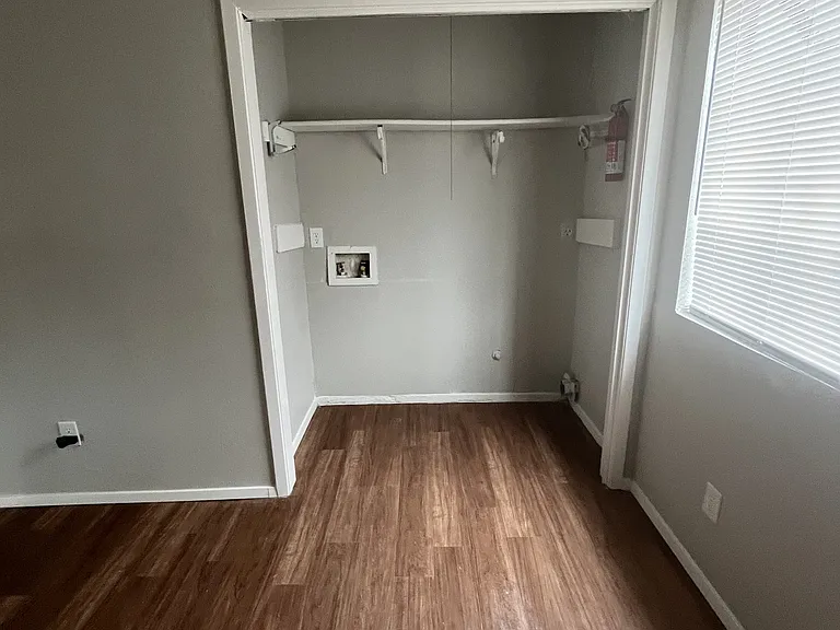 817 Bracewood Cir #B — Photo 5