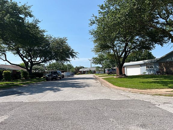 5th image of 7002 Yucca Dr