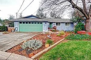 715 Cascade Ct photo 1