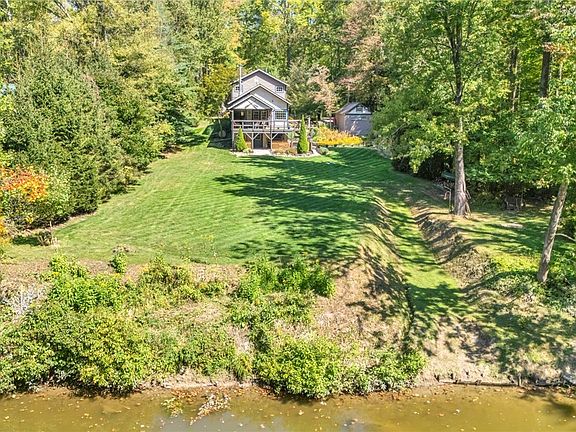 5th image of 3596 Glenwood Dr