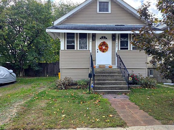 4th image of 437 Velde Ave