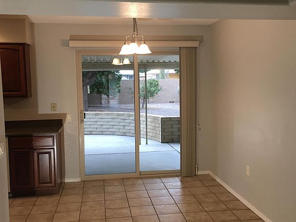 3rd image of 9225 W Glen Oaks Cir N
