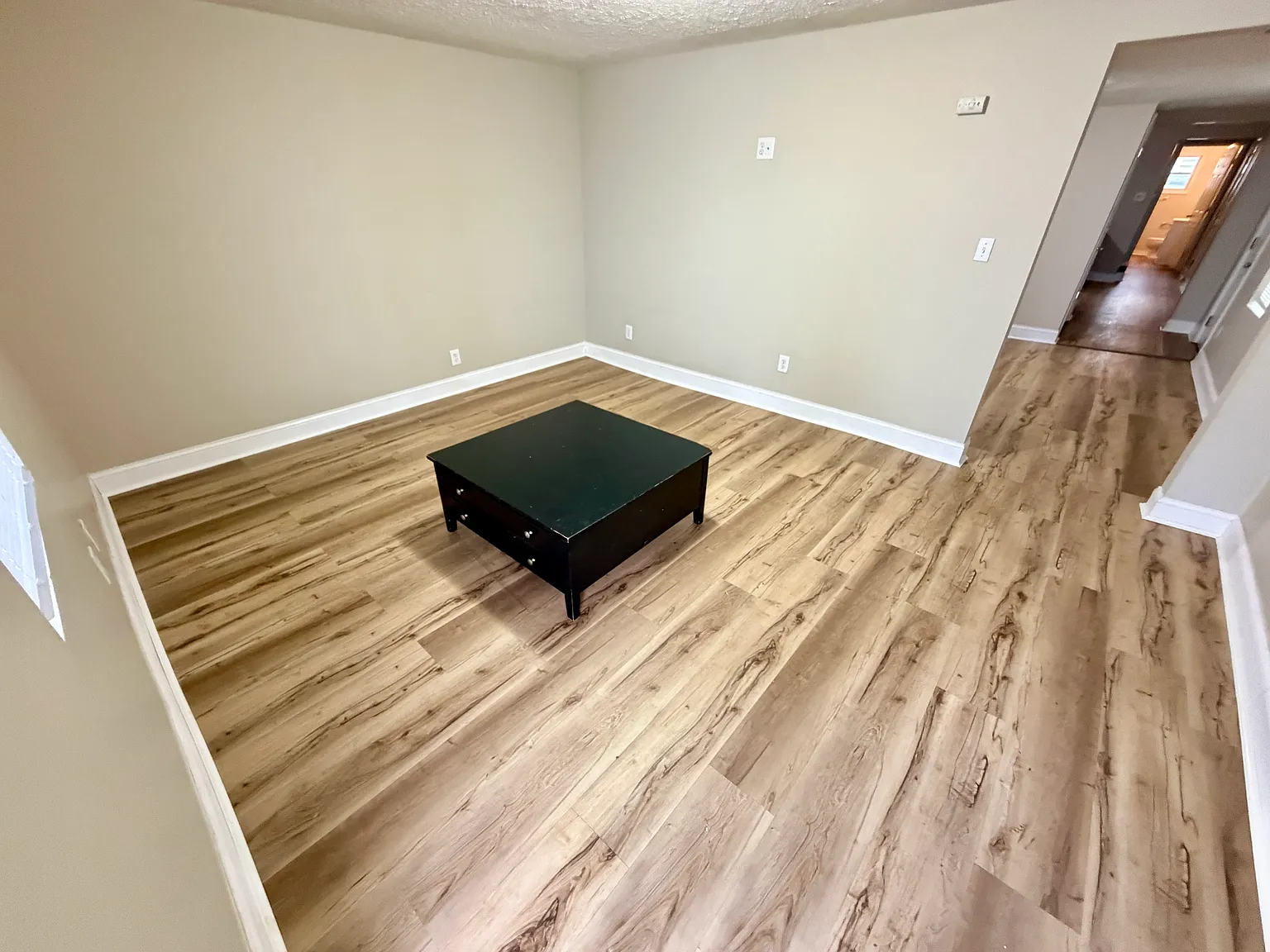 5 bed, 1856 sqft, $1,650 — Photo 3