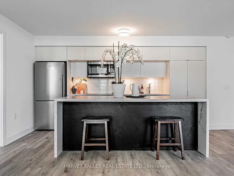 575 Bloor St E #505 — Photo 4