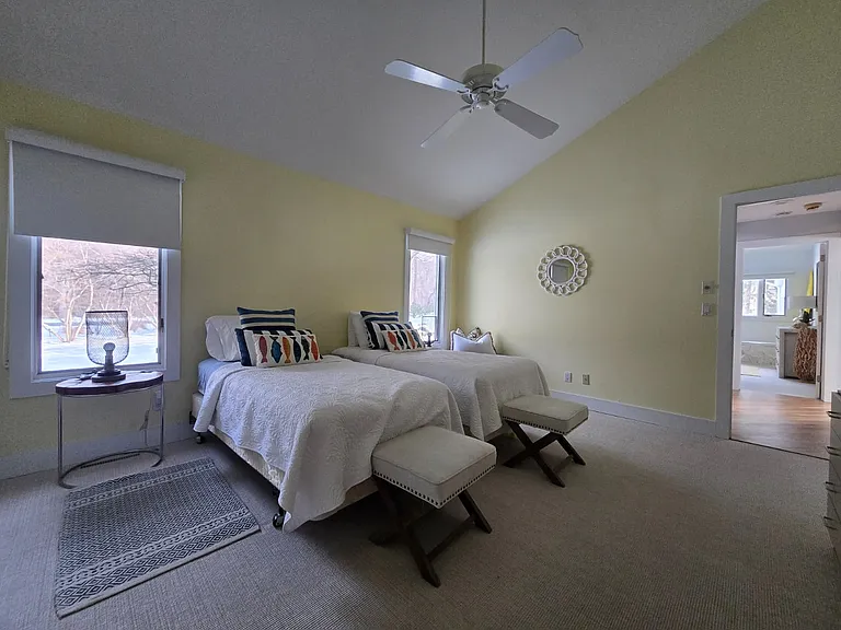 60 Whites Ln — Photo 11