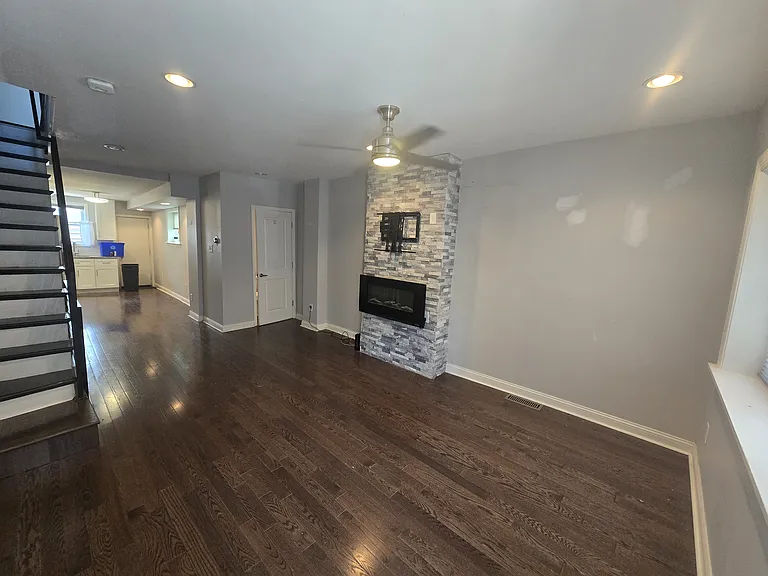 2432 S Hutchinson St — Photo 6