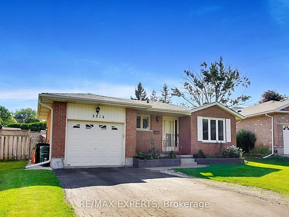 3rd image of 331 Newbury Dr