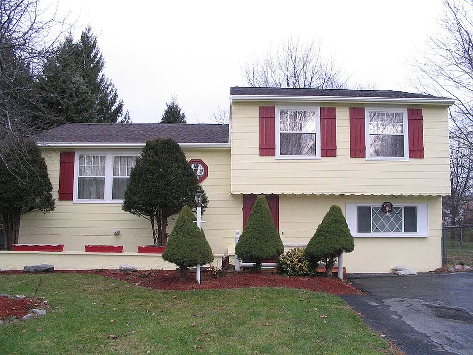 1st image of 115 Longdale Dr