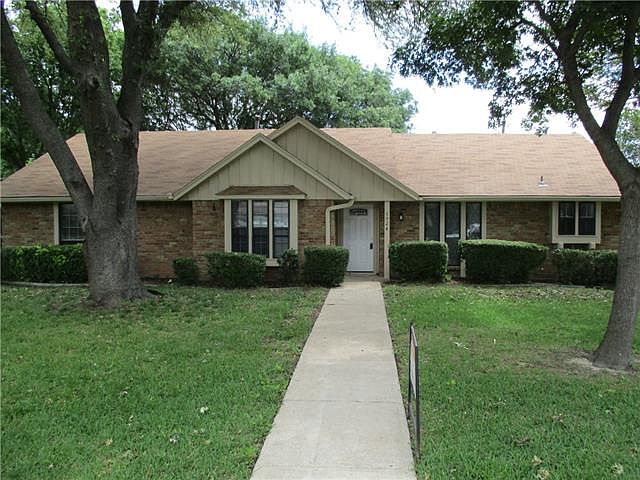 1st image of 1024 Peach Ln