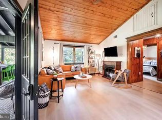 454 Wimpys Ln, Valley District, WV 25427