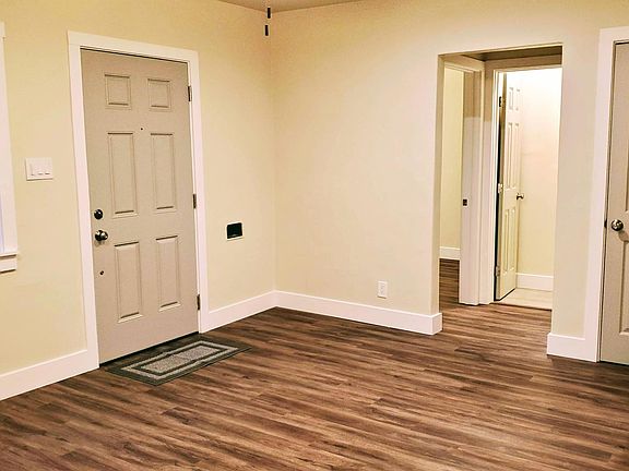 3rd image of 2623 28th St