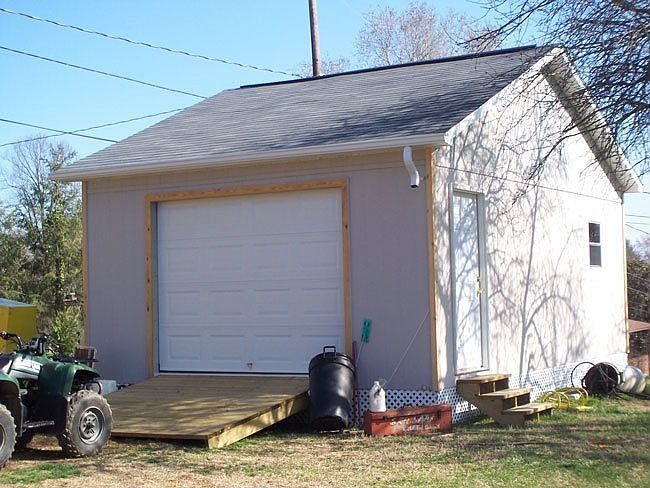 1st image of 2310 Lakeside Terrace Cres