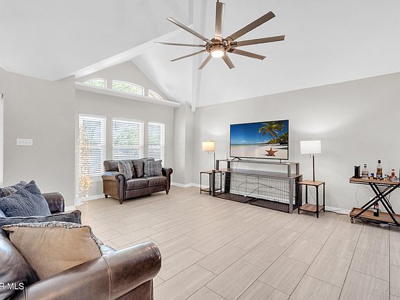 4th image of 4760 Loma De Cobre Dr