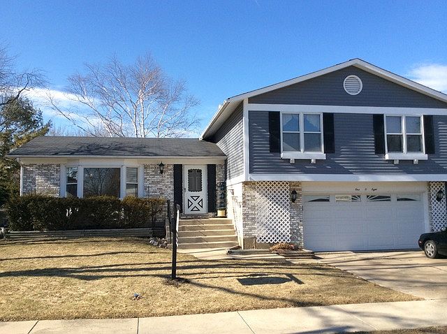 1st image of 108 Dickinson Ct
