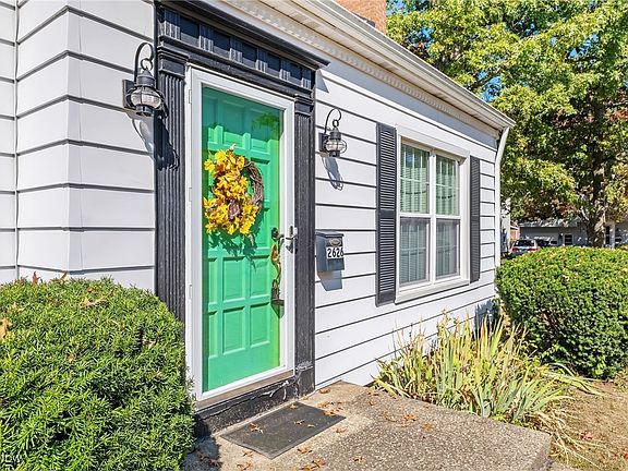 5th image of 2626 21st St