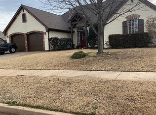 15609 Hyde Parke Dr, Edmond, OK 73013