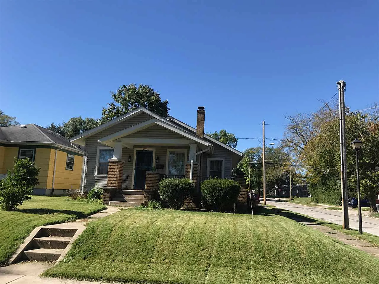 1033 Pemberton Dr photo 1