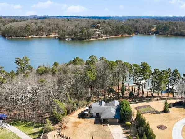 5218 Shirley Rd, Gainesville, GA 30506