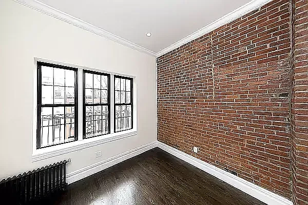 Rented by Avenues Real Estate | media 31