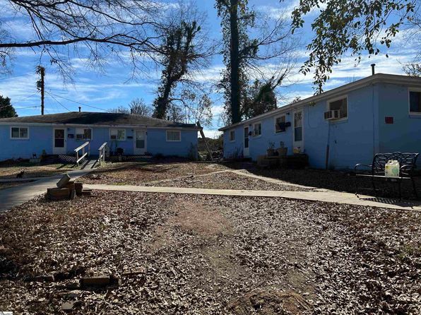 120 Phillips Ave, Woodruff, SC 29388