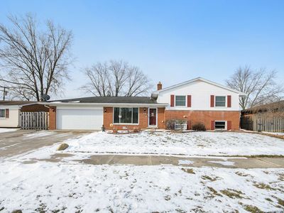 36715 Kimberly St, Clinton Township, MI, 48035