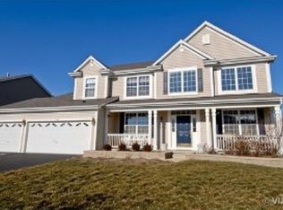 668 Vista Dr, Oswego, IL 60543