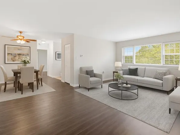 Carriage House Apartments