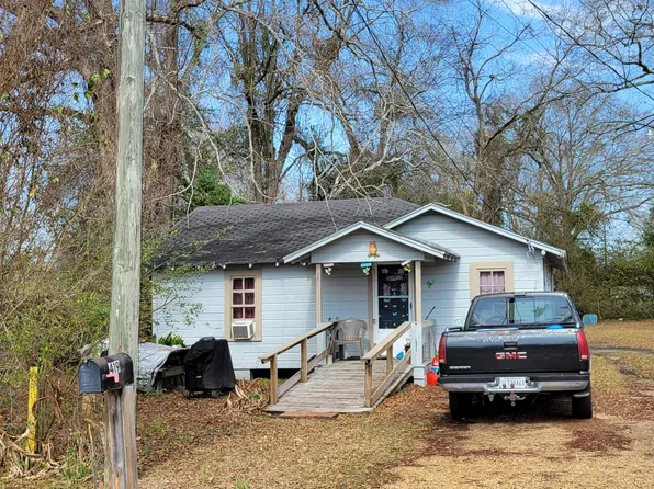 419 Bullis St, Columbia, MS 39429