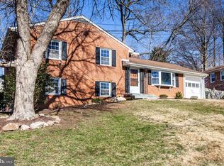 7928 Jansen Dr, Springfield, VA 22152