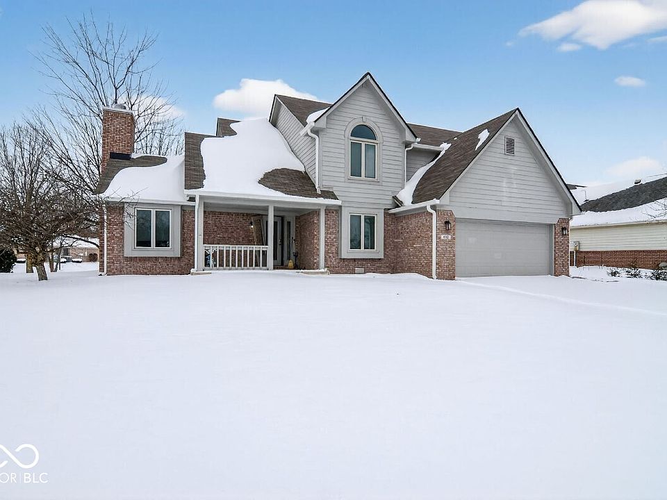 1st image of 902 Saint Andrews Dr