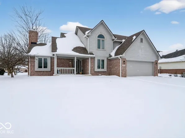 902 Saint Andrews Dr, Avon, IN 46123