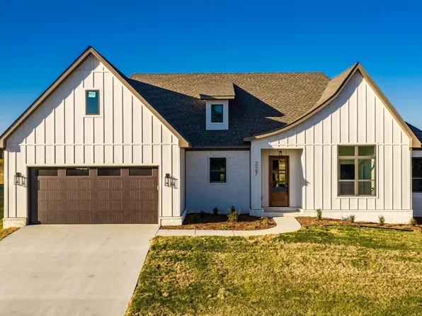 227 Michelle Dr, Beebe, AR 72012