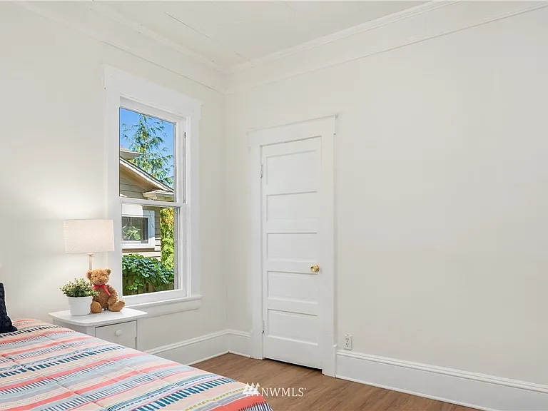 5605 11th Ave NE #2 — Photo 6