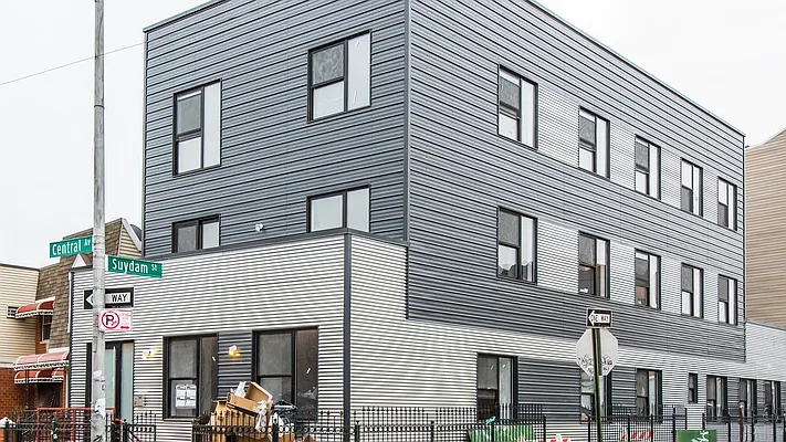 Rented by Nooklyn NYC LLC | media 45