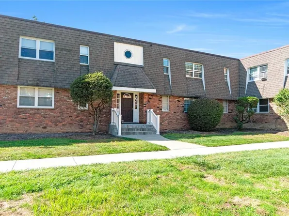 2 Crescent Drive #7, Thiells, NY 10984