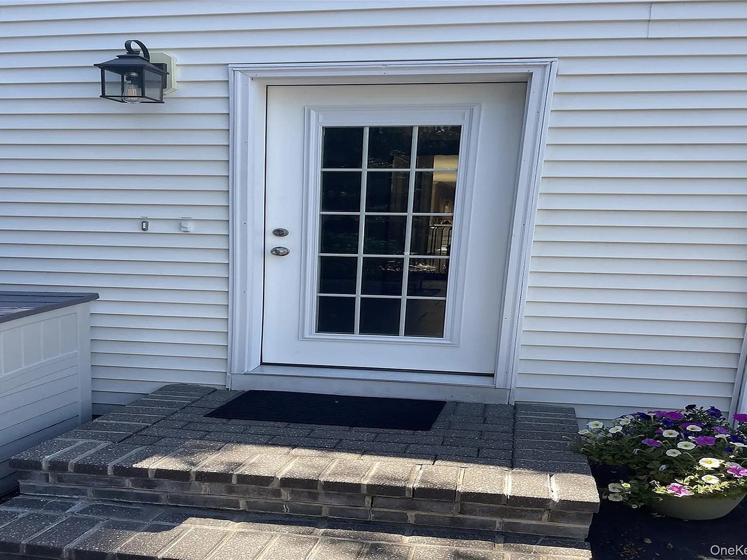 1 bed, 1.0 bath, 970 sqft, $3,100 — Photo 2