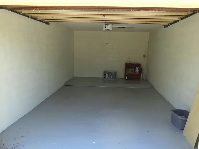 899 Cleland Ct #A — Photo 26
