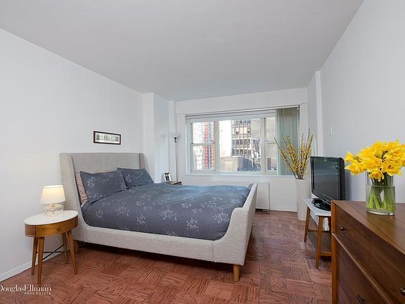 3rd image of 159 W 53rd St APT 16F