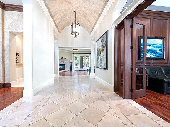 5th image of 3114 Noble Lakes Ln