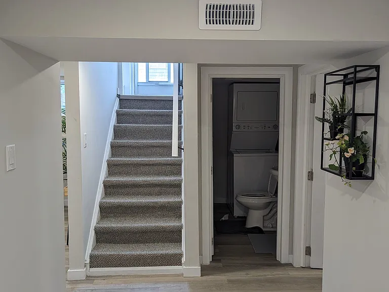 67 Seven Oaks Dr #BASEMENT — Photo 6